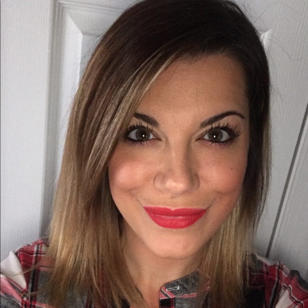 Meet your Posher, Andrea